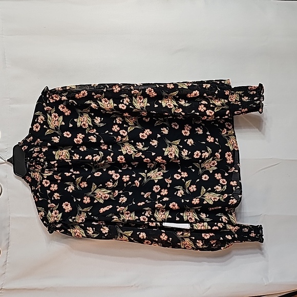 (8828) NWT 1. State top - Picture 4 of 4